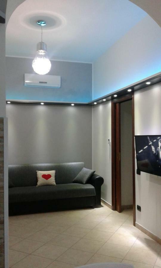 Frank House Apartment กาญารี ภายนอก รูปภาพ