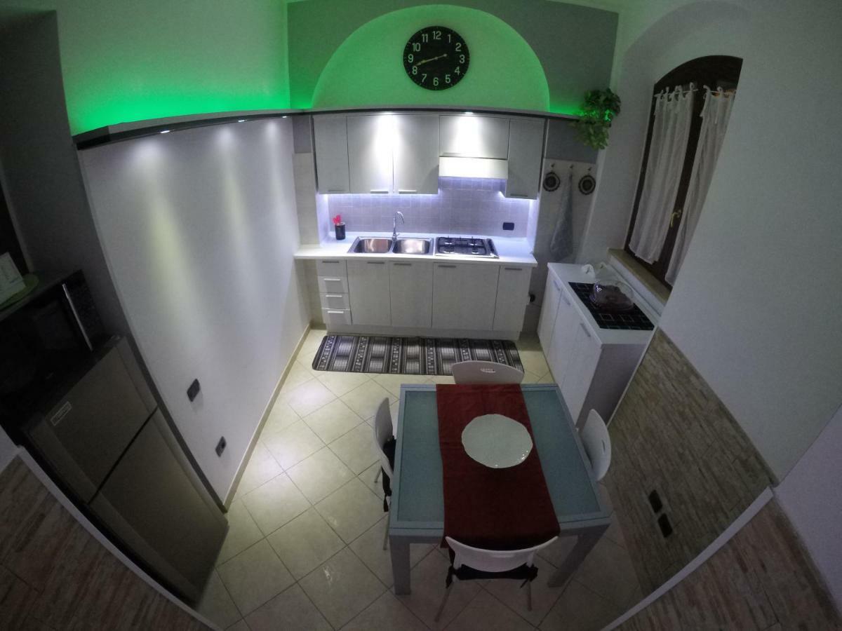 Frank House Apartment กาญารี ภายนอก รูปภาพ