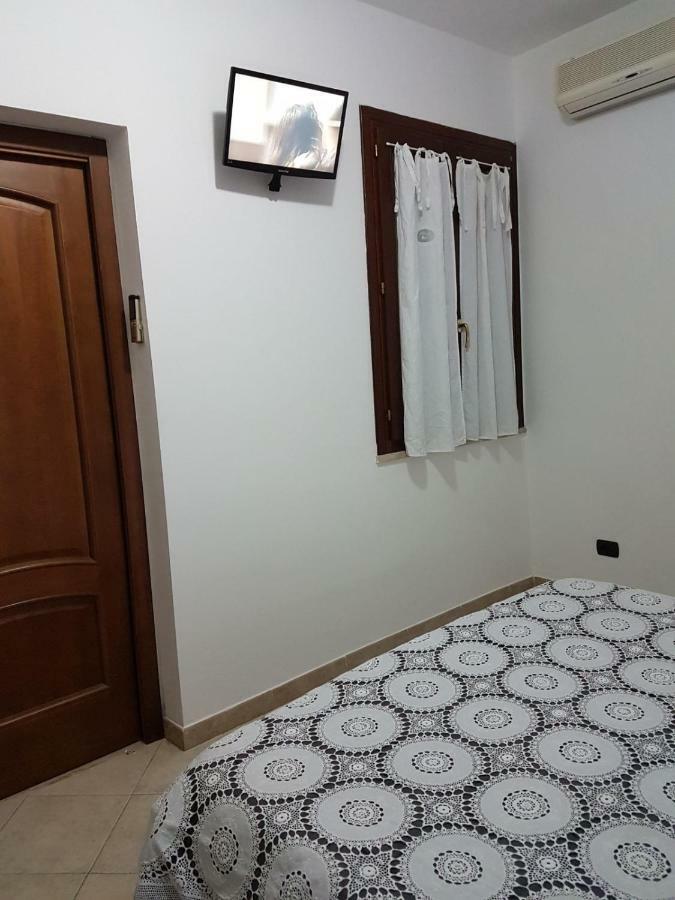 Frank House Apartment กาญารี ภายนอก รูปภาพ